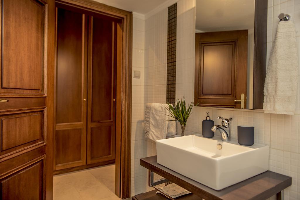 Elegant Supercentral Apartment Szaloniki Kültér fotó